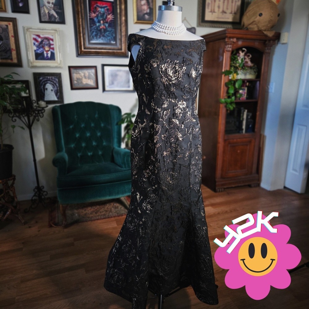 Vintage Y2K Jovani Black‎ Gold Floral Brocade Mermaid Evening Gown Dress Formal